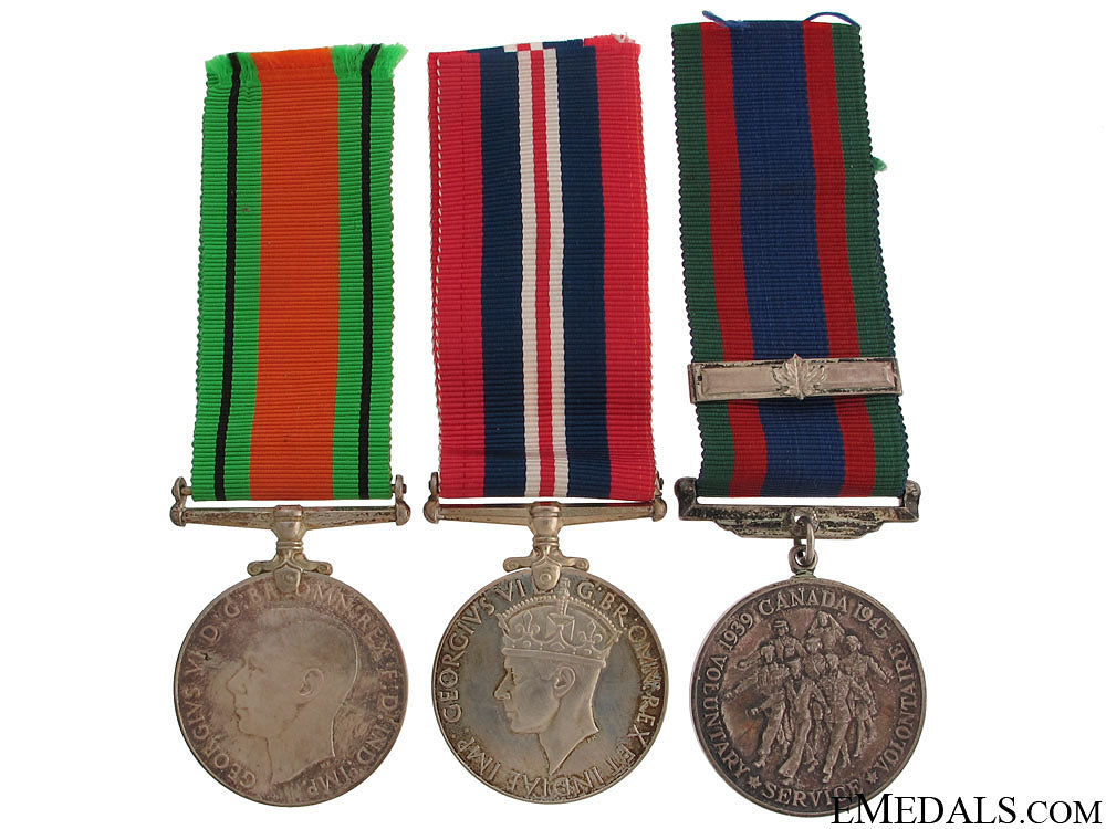 the_twin_memorial_cross_group_to_pte._carmichael_16.jpg5170023106595