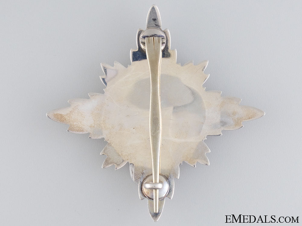 the_order_of_the_british_empire;_k.c._breast_star_16.jpg543d82999a092