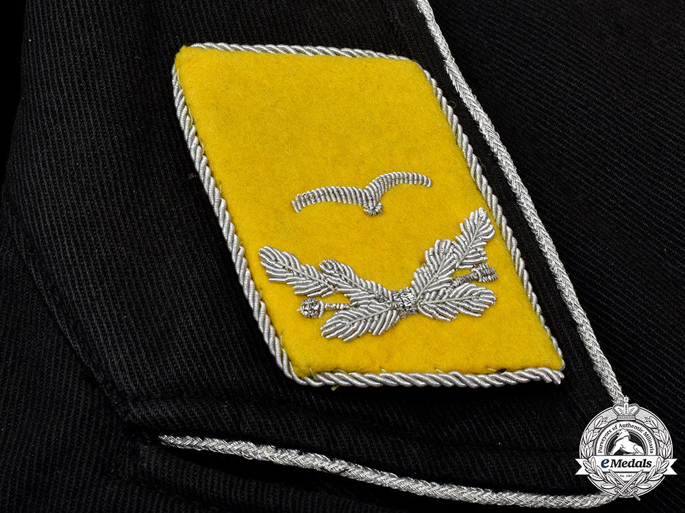 germany,_luftwaffe._an_unusual_flight_personnel_sahariana_service_tunic_16_m21_mnc8526_1