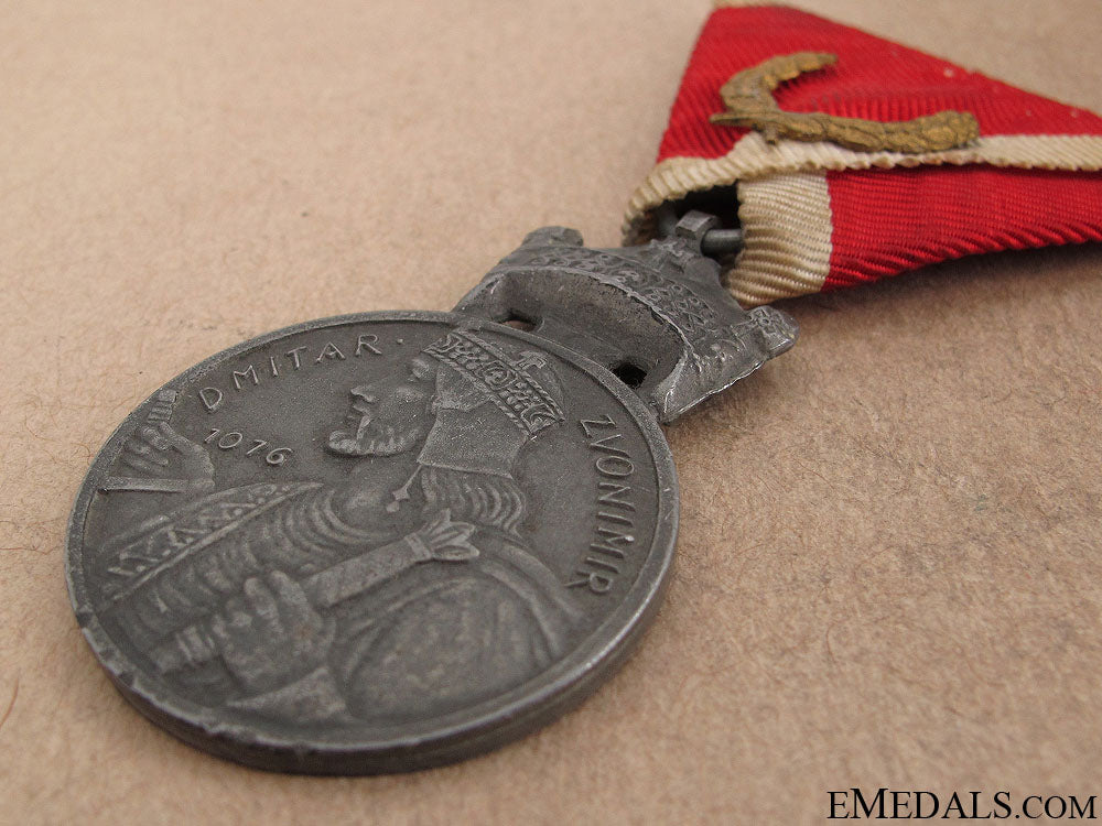 wwii_merit_medal_of_king_zvonimir_17.jpg51af609214225