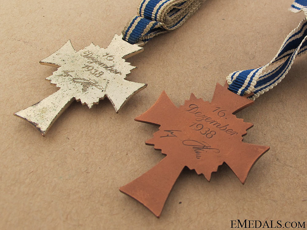 two_mother's_crosses_17.jpg50c8df8c709f6