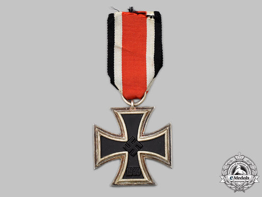 germany,_wehrmacht._a1939_iron_cross_ii_class,_by_paul_meybauer_17_m21_mnc6290