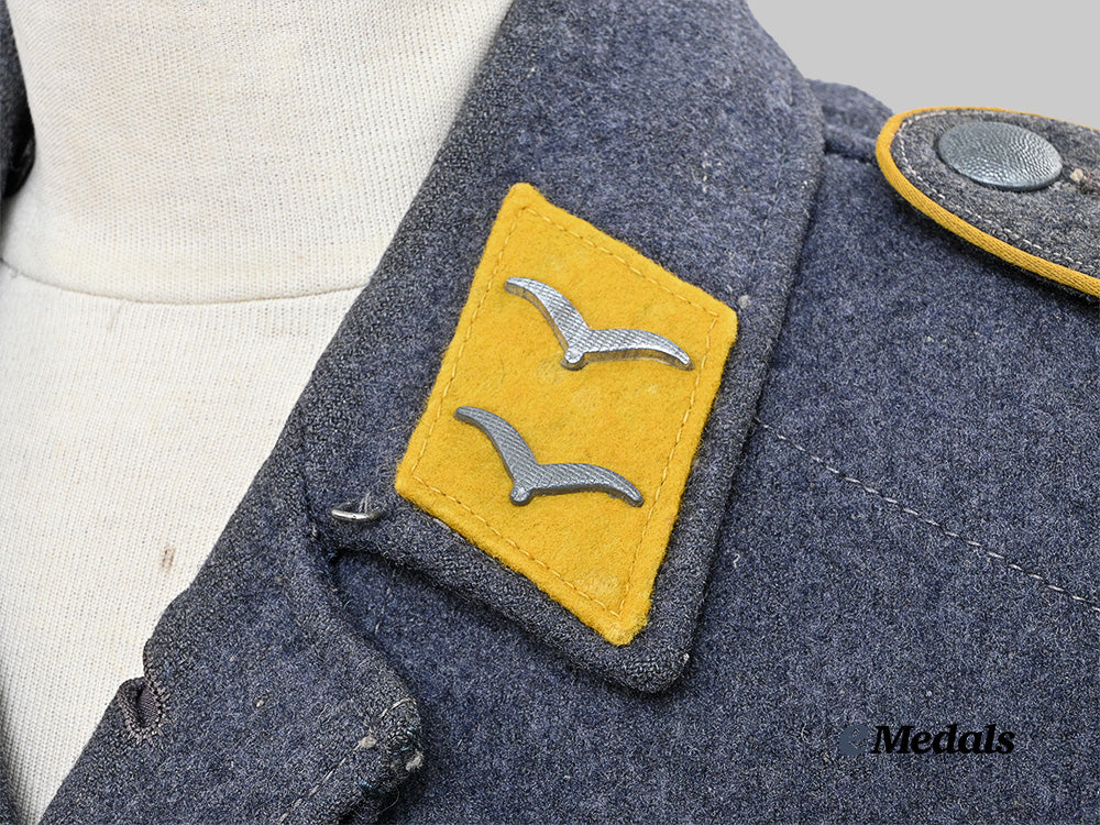 germany,_luftwaffe._a_flight_personnel/_fallschirmjäger_service_blouse_for_a_gefreiter,_late-_war_example_e_medals__g62716_10