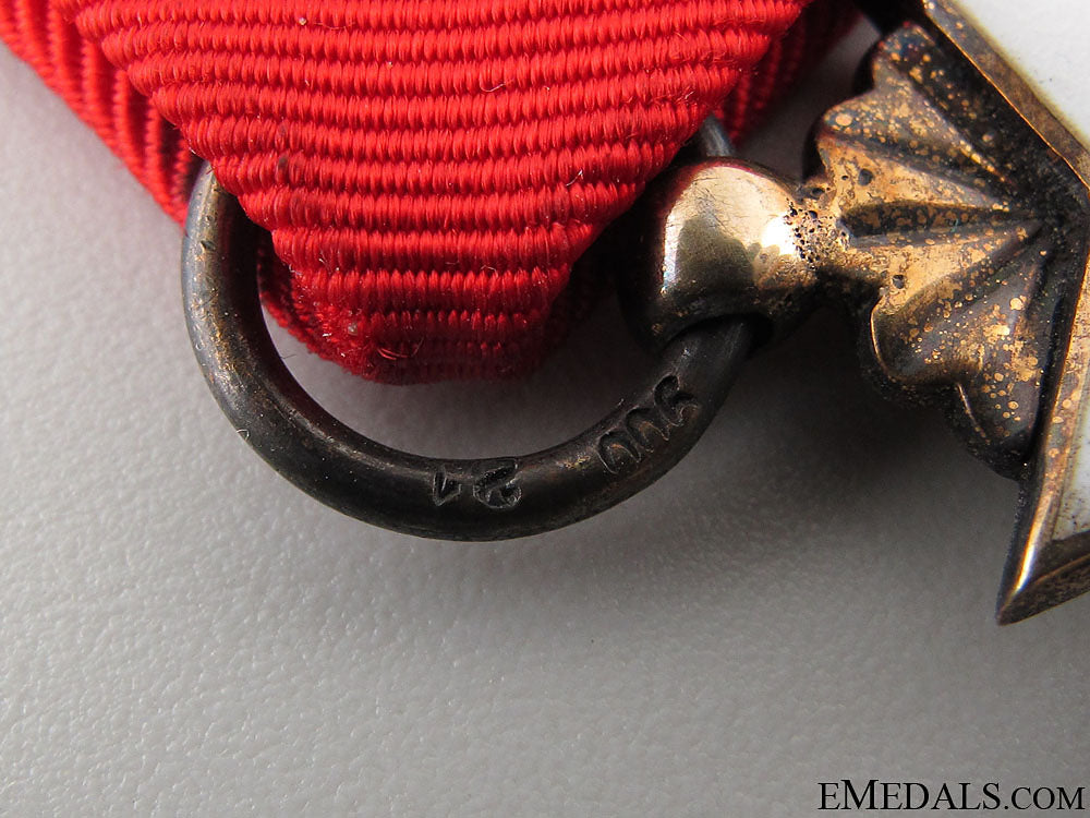 a_cased_german_eagle_order_187.jpg5242f478e3c65