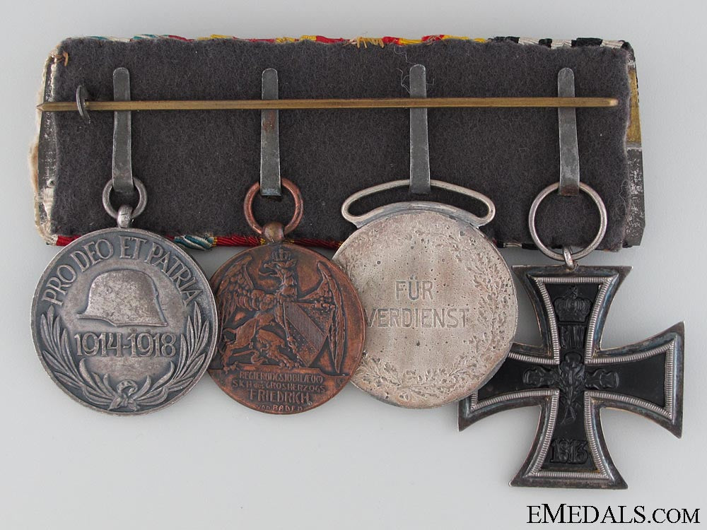 a_four_piece_german_medal_bar_18.jpg52d169a0d3287