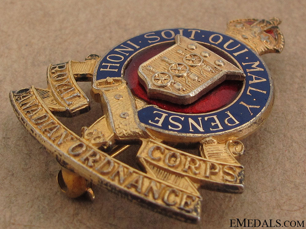 wwii_royal_canadian_ordnance_corps_pin_by_birks_18.jpg51e0621618708