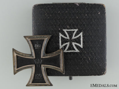 1914_iron_cross_first_class;_marked_k.a.g;_cased_1914_iron_cross__538cb80bae8be