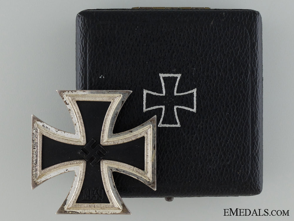 1939_first_class_iron_cross;_marked100;_cased_1939_first_class_538cbb1e714f5