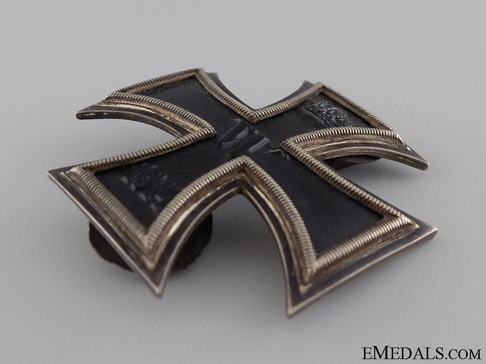 an_iron_cross1_st_class1914;_duel_screw_posts_19.jpg543e7e539d018
