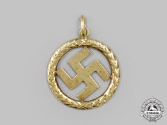 Germany, Third Reich. A Swastika Pendant
