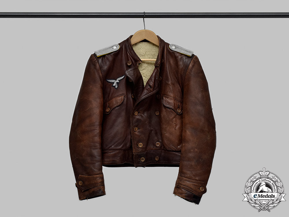 germany,_luftwaffe._a_flying_personnel_leutnant’s_leather_flight_jacket_19_m21_mnc8536