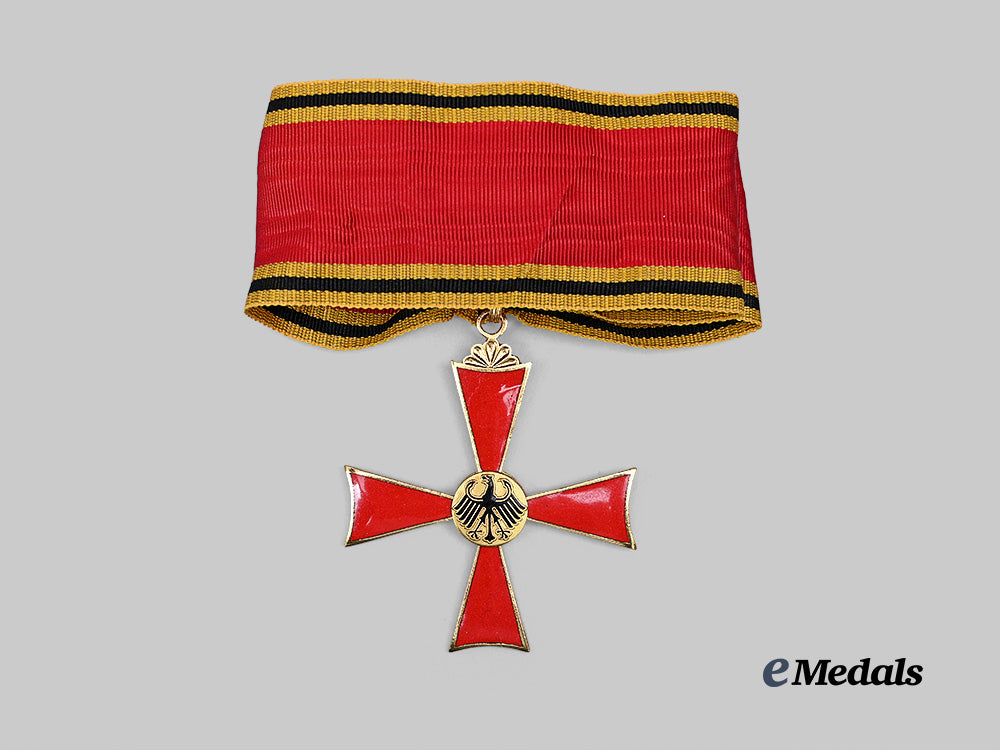 germany,_federal_republic._an_order_of_merit,_knight_commander’s_set_with_case,_by_steinhauer&_lück_e_medals__g62748_9