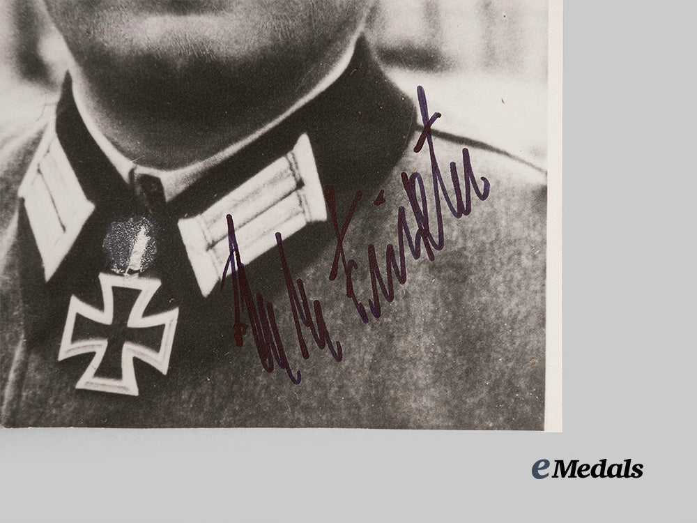 germany,_third_reich._a_lot_of_post-_war_signed_knight’s_cross_winner_photographs_e_medals__g62066_6