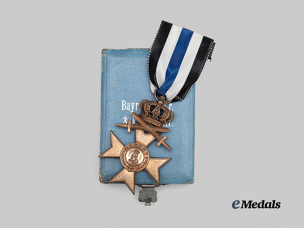 bavaria,_kingdom._a_military_merit_cross,_i_i_i_class_with_swords,_crown,_and_case,_by_jacob_leser_e_medals__g62821_6