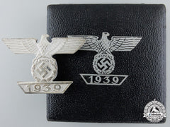 A Mint Cased Clasp To The Iron Cross 1939; First Class