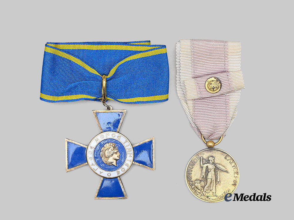 greece,_republic._an_order_of_honour,_commander,_and_athens_municipality_medal_e_medals__m0625-126_5