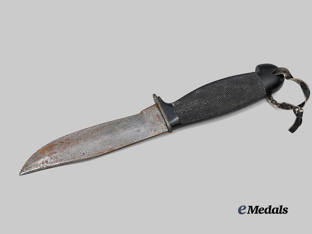 united_kingdom._a_lot_of_four_blades_with_escape_knife_e_medals__g_b8649_14