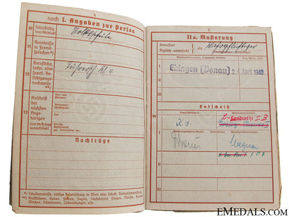 a_german_wehrpass,_award_document&_medal_201.jpg51978bee0c14f