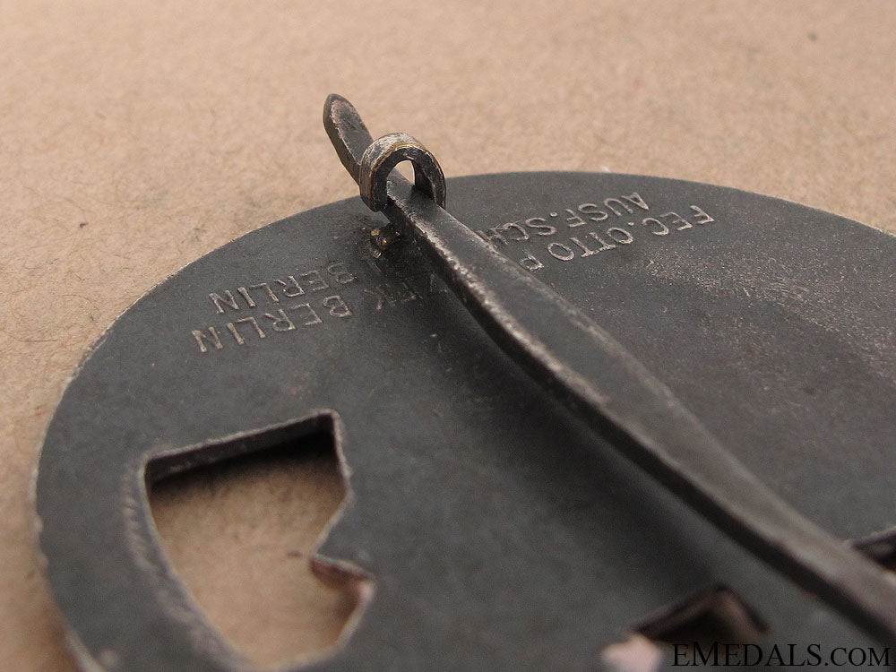 blockade_runner_badge_by_fec._otto_placzek_20.jpg51ba1f1908f70