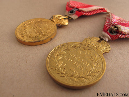 two_bronze_signum_laudis_medals„¢¤_wwi_period_20.jpg514b6597bd648