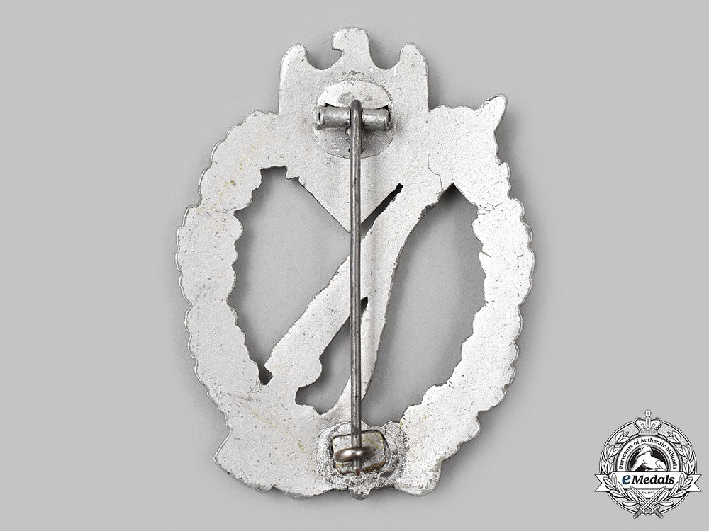 germany,_wehrmacht._an_infantry_assault_badge,_silver_grade_20_m21_mnc1461