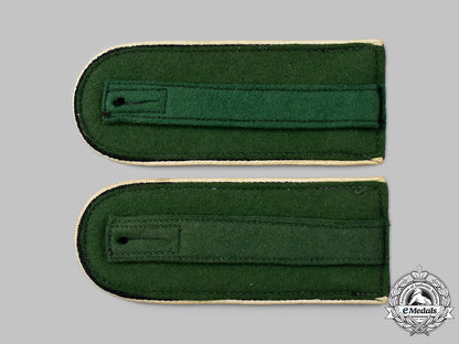 germany,_heer._a_set_of_heer_infantry_enlisted_personnel_shoulder_straps_20_m21_mnc2267_1