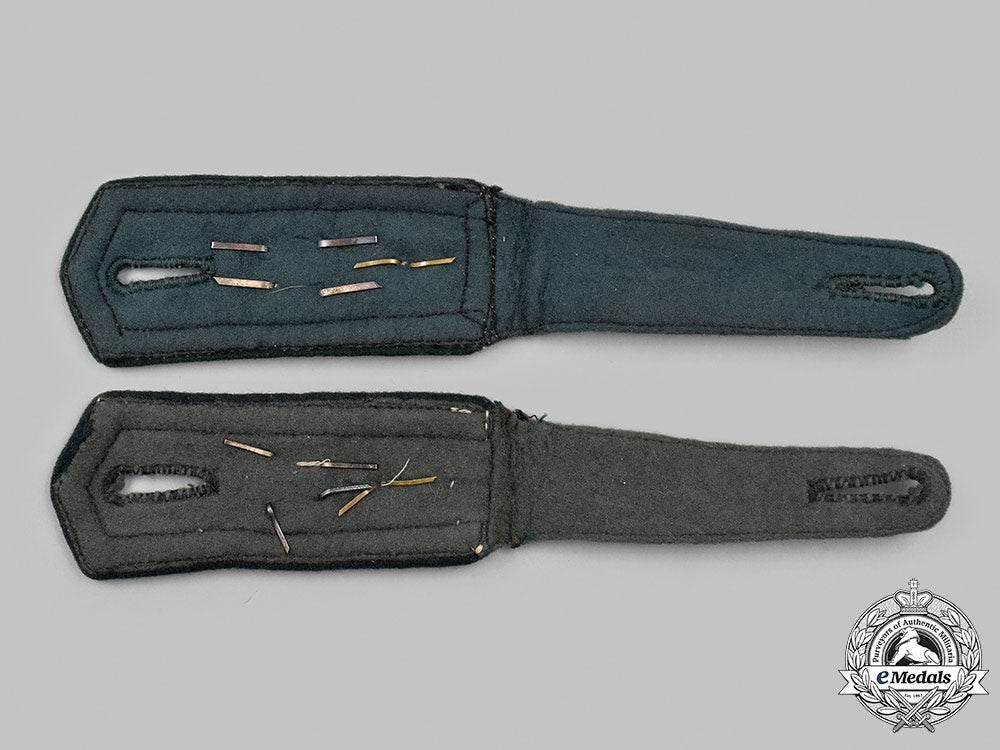 germany,_heer._a_mixed_lot_of_uniform_insignia_20_m21_mnc6110_1_1_1