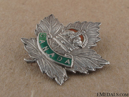 wwi_canada_general_service_sweetheart_pin_22.jpg522dfe509c275