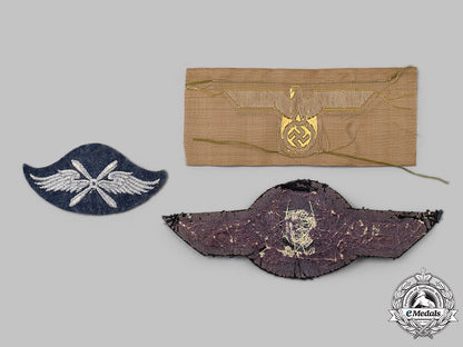 germany,_wehrmacht._a_lot_of_uniform_insignia_22_m21_mnc0661_1