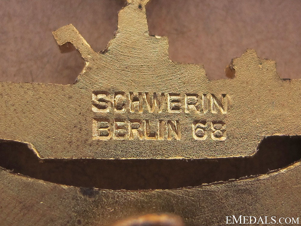 submarine_badge„¢¤_marked_schwerin,_mint/_boxed_24.jpg510abf9186261