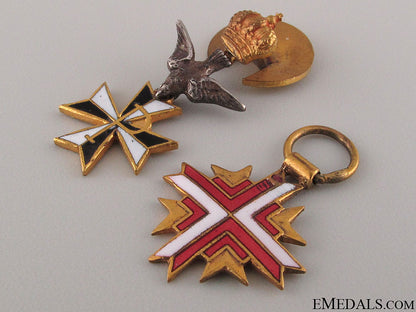 two_spanish_miniature_medals_24.jpg5240849834232