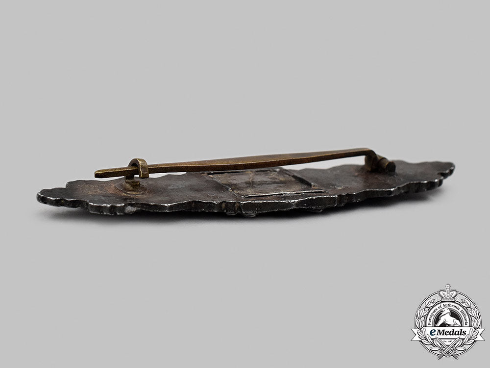 germany,_wehrmacht._a_close_combat_clasp,_silver_grade,_by_rudolf_souval_24_m21_mnc2170