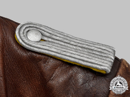 germany,_luftwaffe._a_flying_personnel_leutnant’s_leather_flight_jacket_24_m21_mnc8542