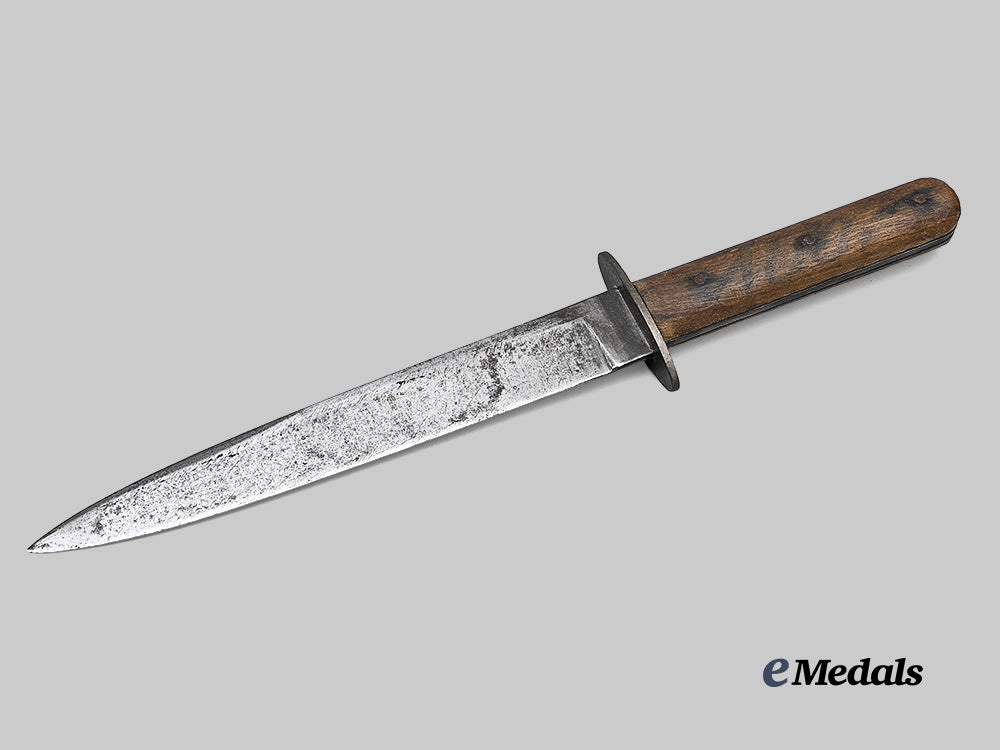 austria,_empire._an_m17_austro-_hungarian_trench_knife_with_steel_scabbard&_belt_loop_e_medals__e_u24934_5