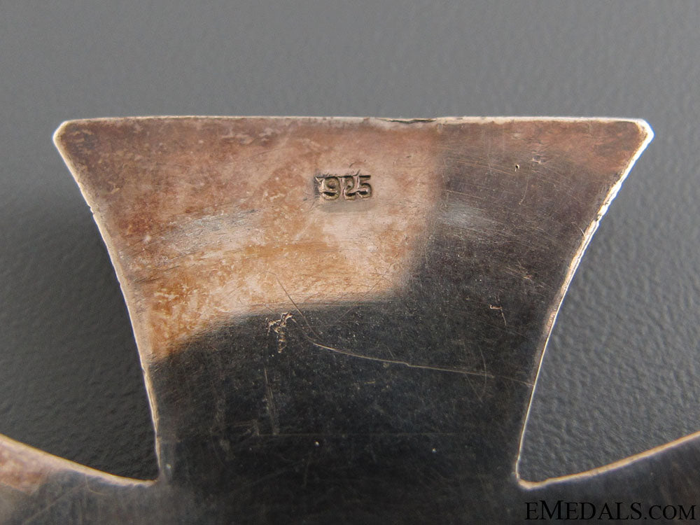 iron_cross1_st_class1914-925_screw_back_25.jpg520a549981a92
