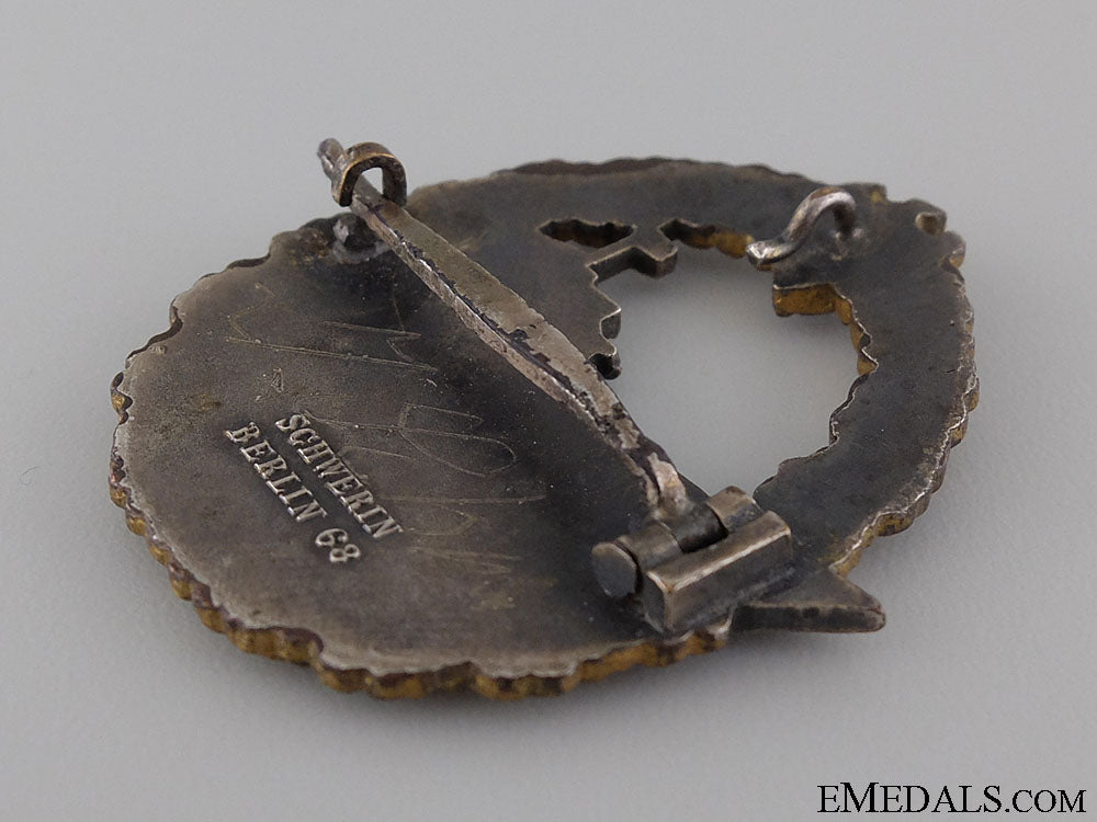 an_early_war_destroyer_war_badge_by_schwerin,_berlin_25.jpg543d4d9c8aa97