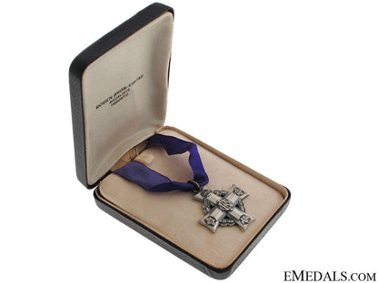 a_complete_canadian_memorial_group_25.jpg511e7ae9884ad
