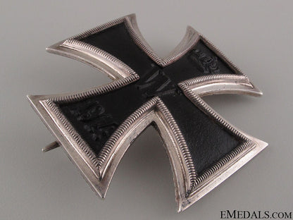 iron_cross_first_class1914-_silver&_named_consignment_25.jpg5245f492a6a06