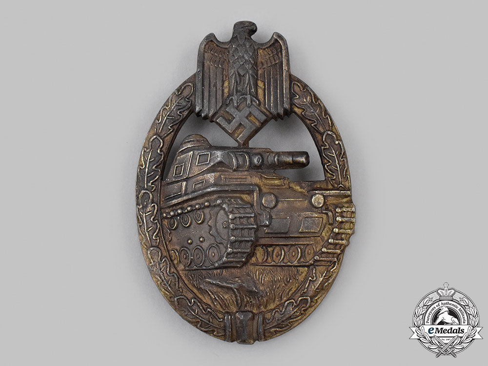 germany,_wehrmacht._a_panzer_assault_badge,_bronze_grade,_by_karl_wurster_25_m21_mnc0560