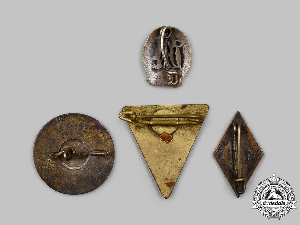 germany,_third_reich._a_mixed_lot_of_membership_badges_25_m21_mnc6117