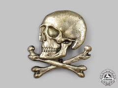 Italy, Kingdom. A Black Brigade Skull Cap Badge, C.1940