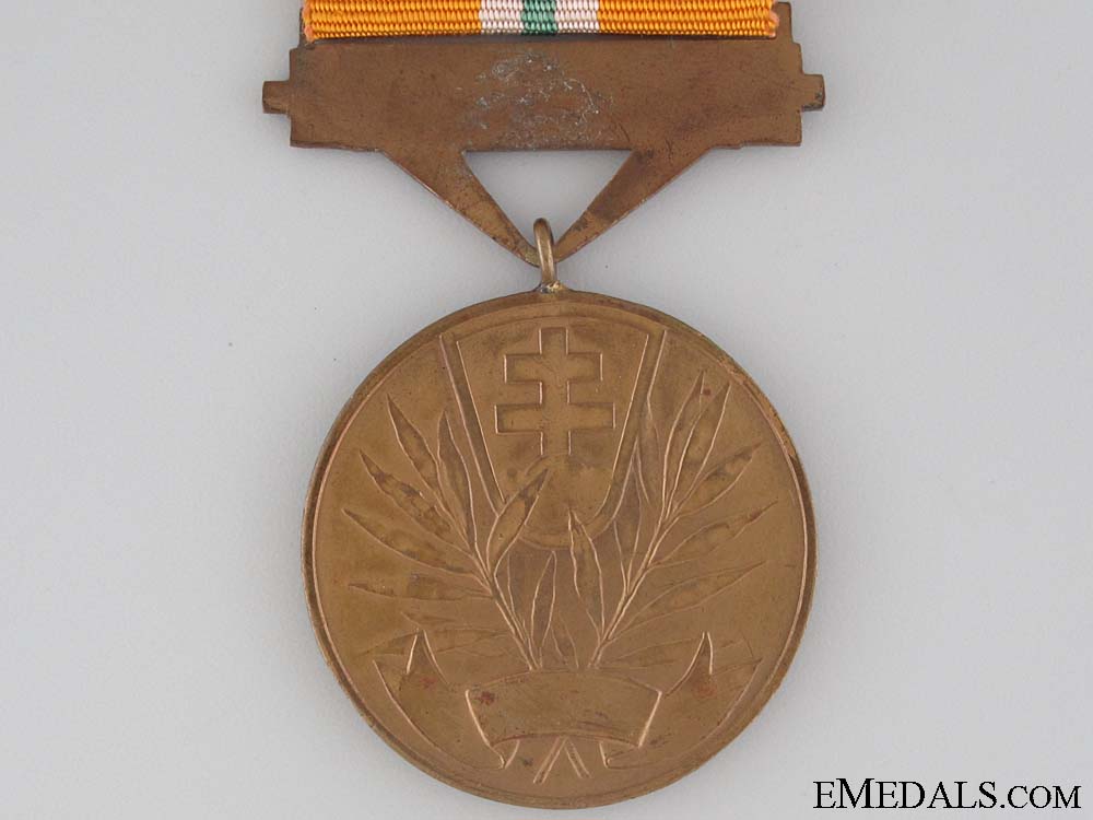 wwii_slovakian_medal_of_bravery1939_26.jpg52cd776ccd837
