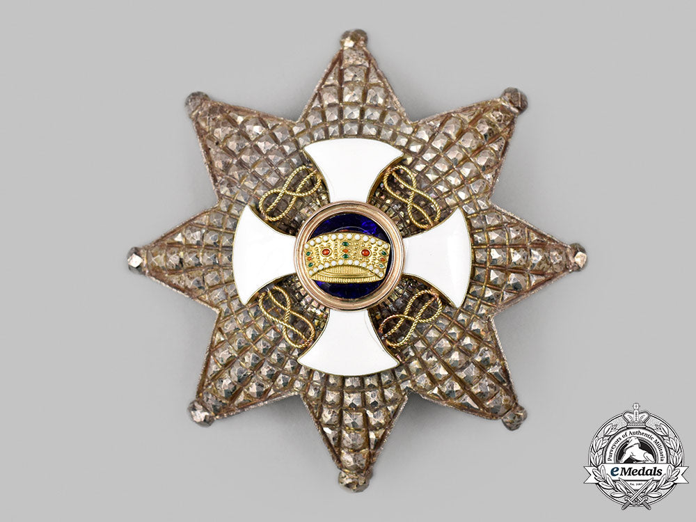 italy,_kingdom._an_order_of_the_crown,_grand_officer_in_gold,_cased_26_m21_mnc1744_1