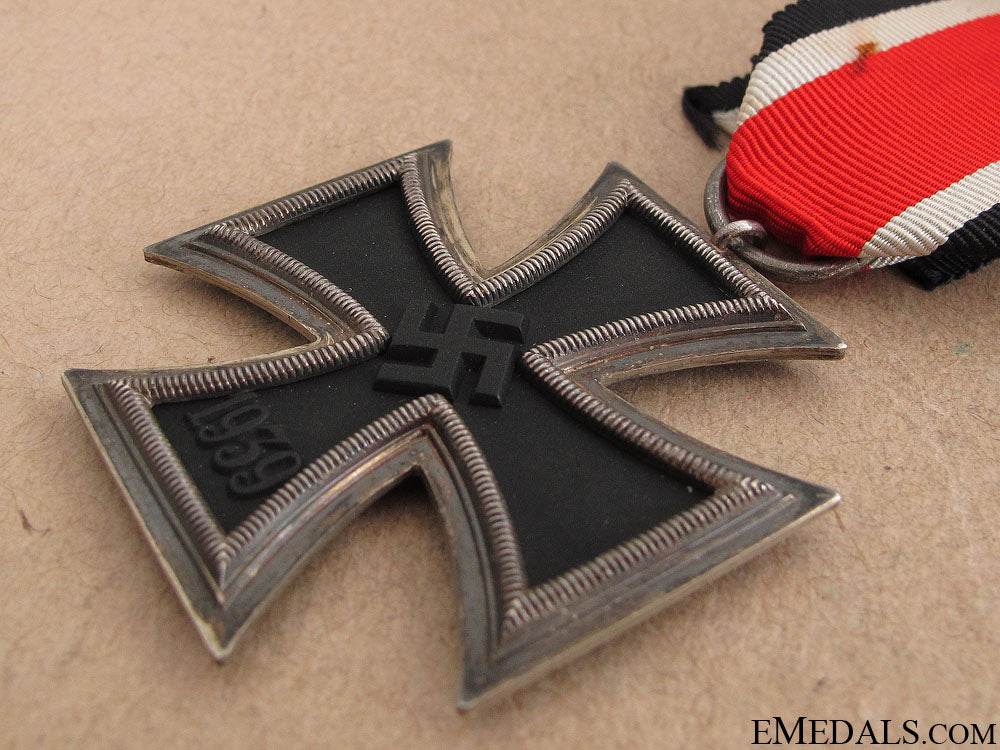 iron_cross_second_class1939_with_pocket_of_issue_27.jpg51e042f22d24d