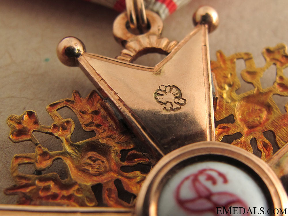the_order_of_st._stanislaus_in_gold_27.jpg513f3178e7606