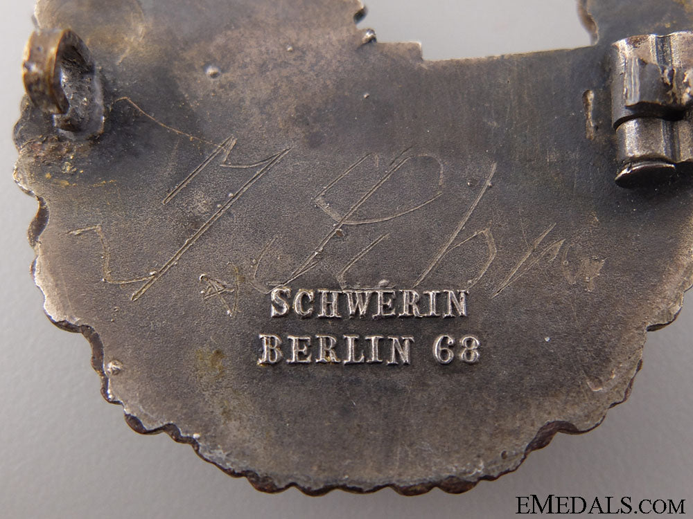 an_early_war_destroyer_war_badge_by_schwerin,_berlin_27.jpg543d4daaae9ee