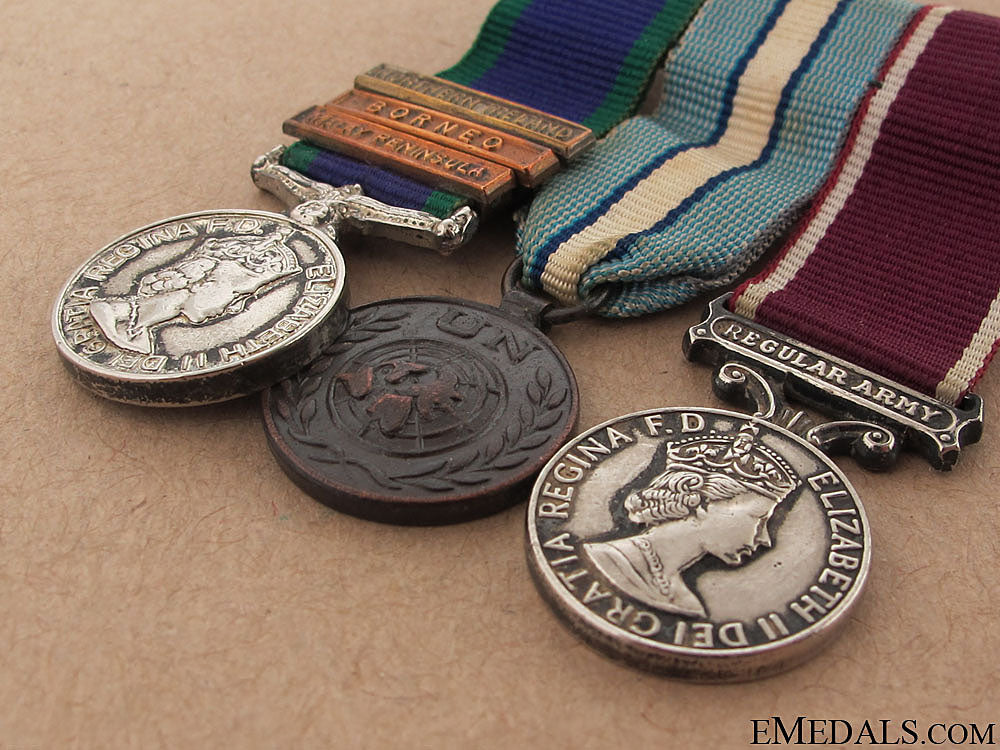 a_erii_miniature_group_of_three_28.jpg50dc869ec6535