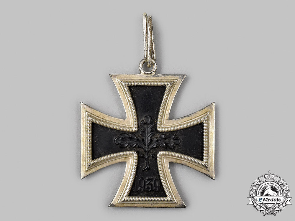 germany,_federal_republic._a_knight’s_cross_of_the_iron_cross,_with_case,1957_version_28_m21_mnc2276