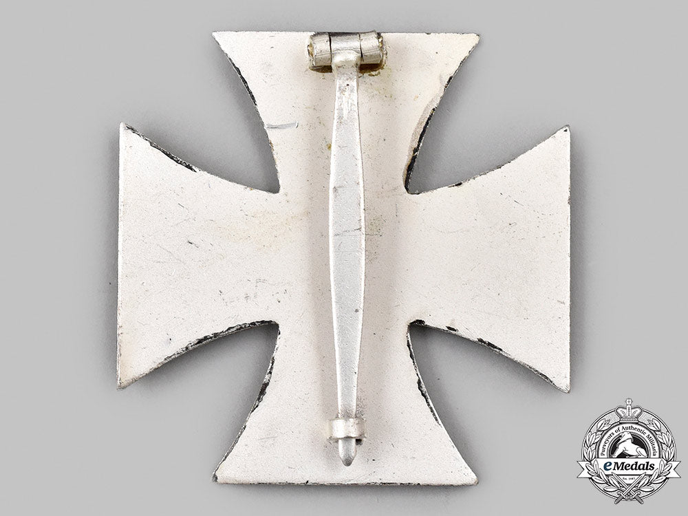 germany,_federal_republic._a1939_iron_cross_i_class,_with_case,1957_version_293_m21_mnc0401