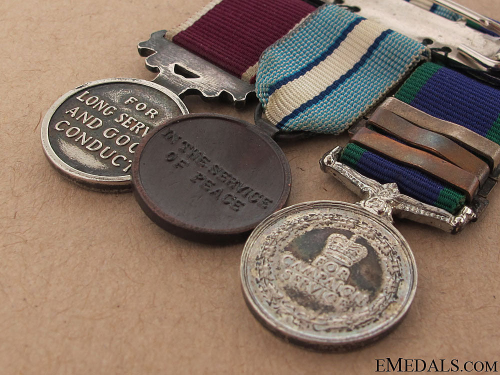 a_erii_miniature_group_of_three_29.jpg50dc86a519c8d